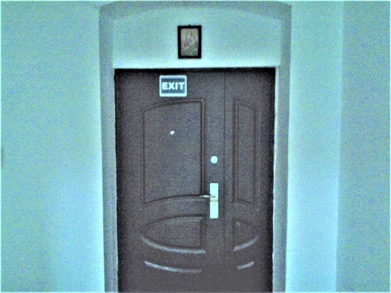 Leyla Hostel Брашов Екстер'єр фото